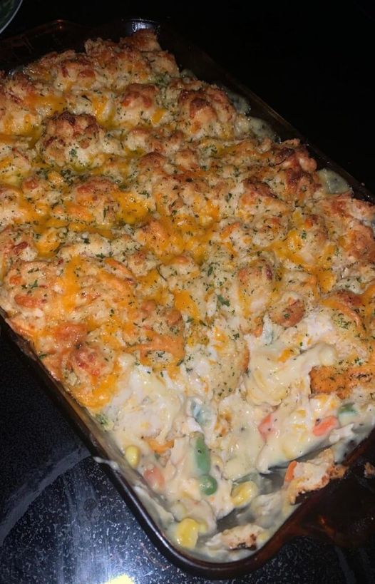 Cheddar Bay Chicken Pot Pie Bake with Rotisserie Chicken 2023 - Easy ...