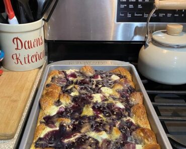 Blueberry Cheesecake French Toast Bake