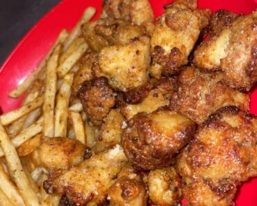 Garlic Parmesan Chicken Bites with Crispy Fries