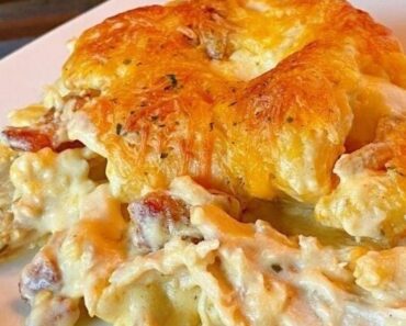 Chicken Bubble Biscuit Bake Casserole