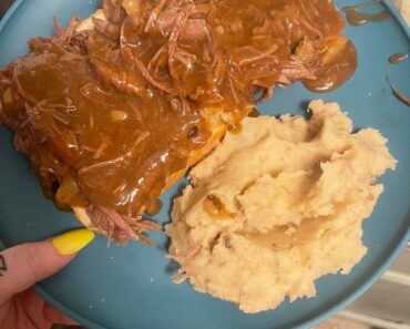 Hot Beef Sandwiches with Mashed Potatoes Recipe
