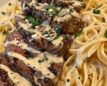 Olive Garden-Inspired Steak Gorgonzola Alfredo