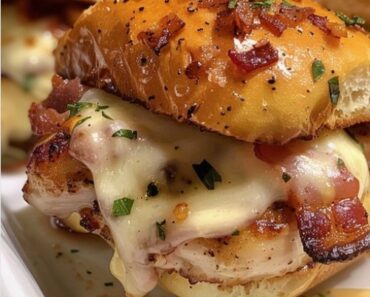 Chicken Bacon Ranch Sliders