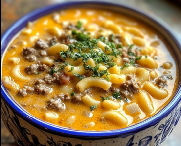 One Pot Macaroni Cheeseburger Soup